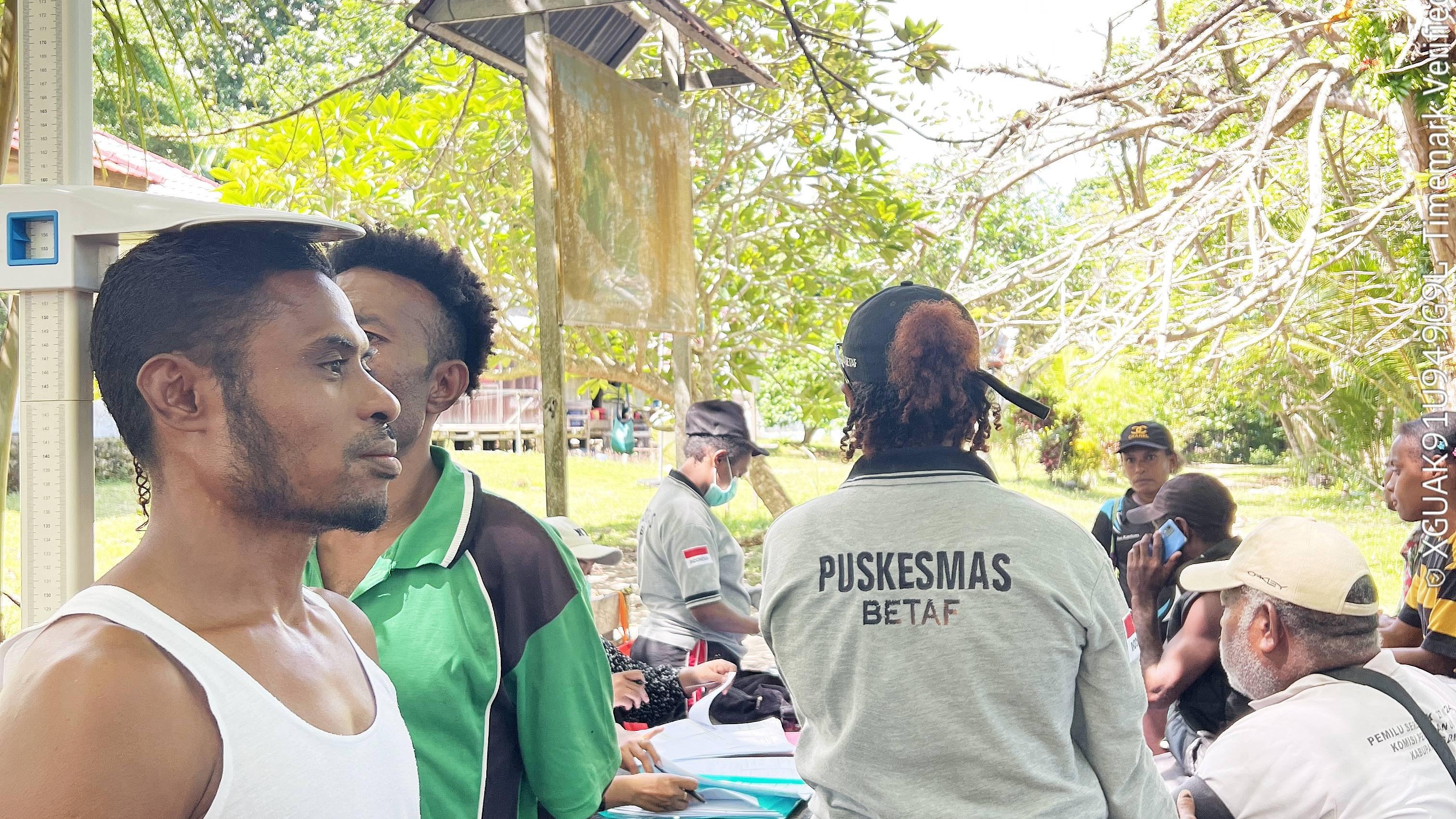 Puskesmas Betaf Gelar Pelayanan Cek Kesehatan Gratis di Kampung Yamna Pulau